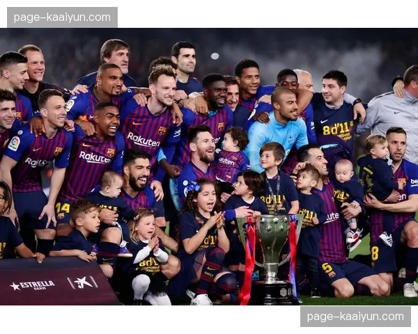 德容耻骨不适缺席本轮巴萨中场保护策略影响阵容安排